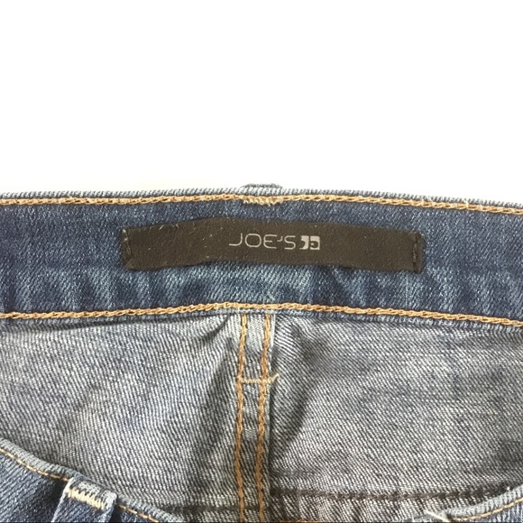 Distressed hem cropped blue jeans - Picture 4 of 5